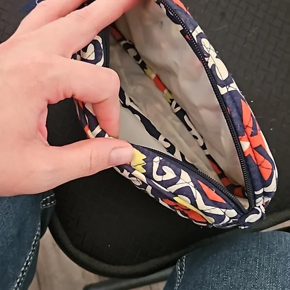 Vera Bradley makeup bag. Navy blue, white, orange and line green. Pre loved - Picture 4 of 8